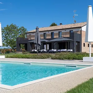 Sei Sequoie Nature & Charme Bed and breakfast
